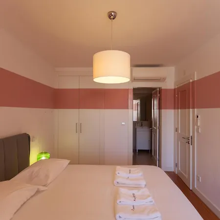 Flh Liberdade Spacious With Parking Apartment Lisbon