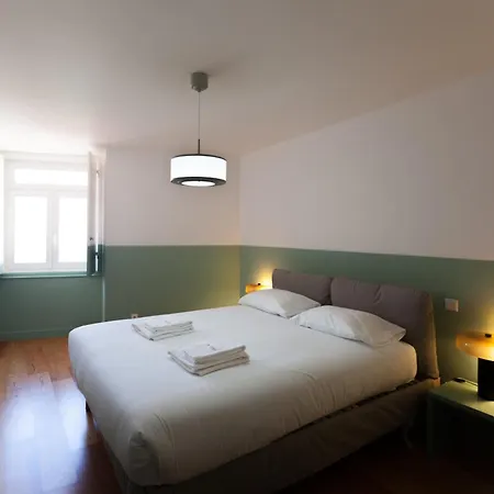 Flh Liberdade Spacious With Parking Apartment Lisbon