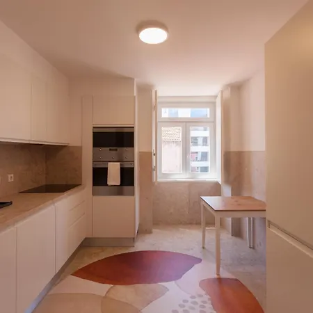 Flh Liberdade Spacious With Parking Apartment