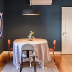 Flh Liberdade Spacious With Parking شقة