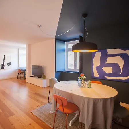 Flh Liberdade Spacious With Parking 아파트 *
