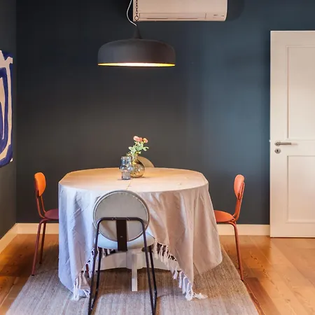 Flh Liberdade Spacious With Parking Apartamento