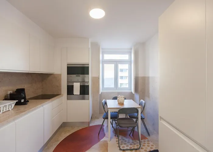 Διαμέρισμα Flh Liberdade Spacious With Parking *