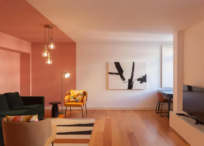 Flh Liberdade Spacious With Parking Appartamento Lisbona