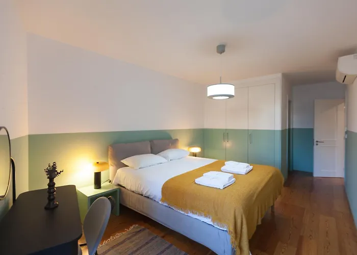Apartment Flh Liberdade Spacious With Parking Lisbon
